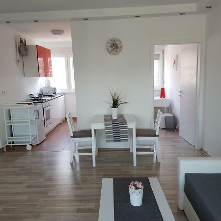 Apartment Alex Miramare Zagreb Bagian luar foto